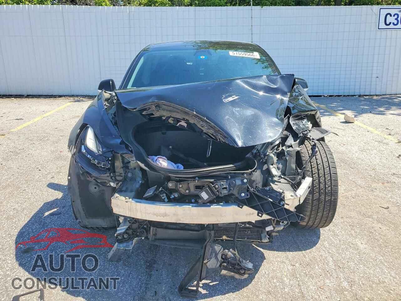 TESLA MODEL 3 2018 - 5YJ3E1EAXJF033709