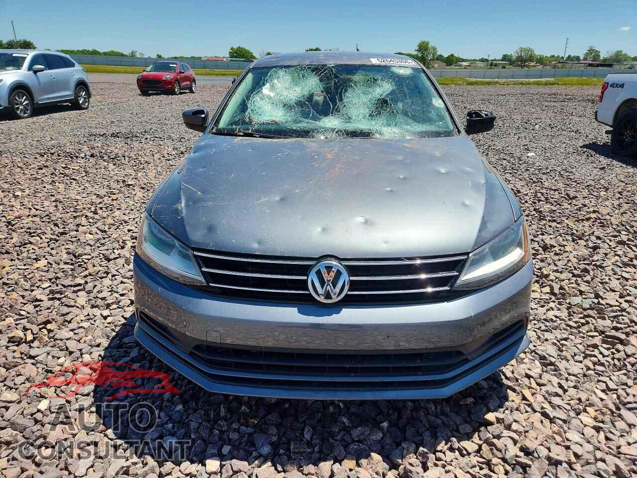 VOLKSWAGEN JETTA 2017 - 3VW2B7AJ5HM399416