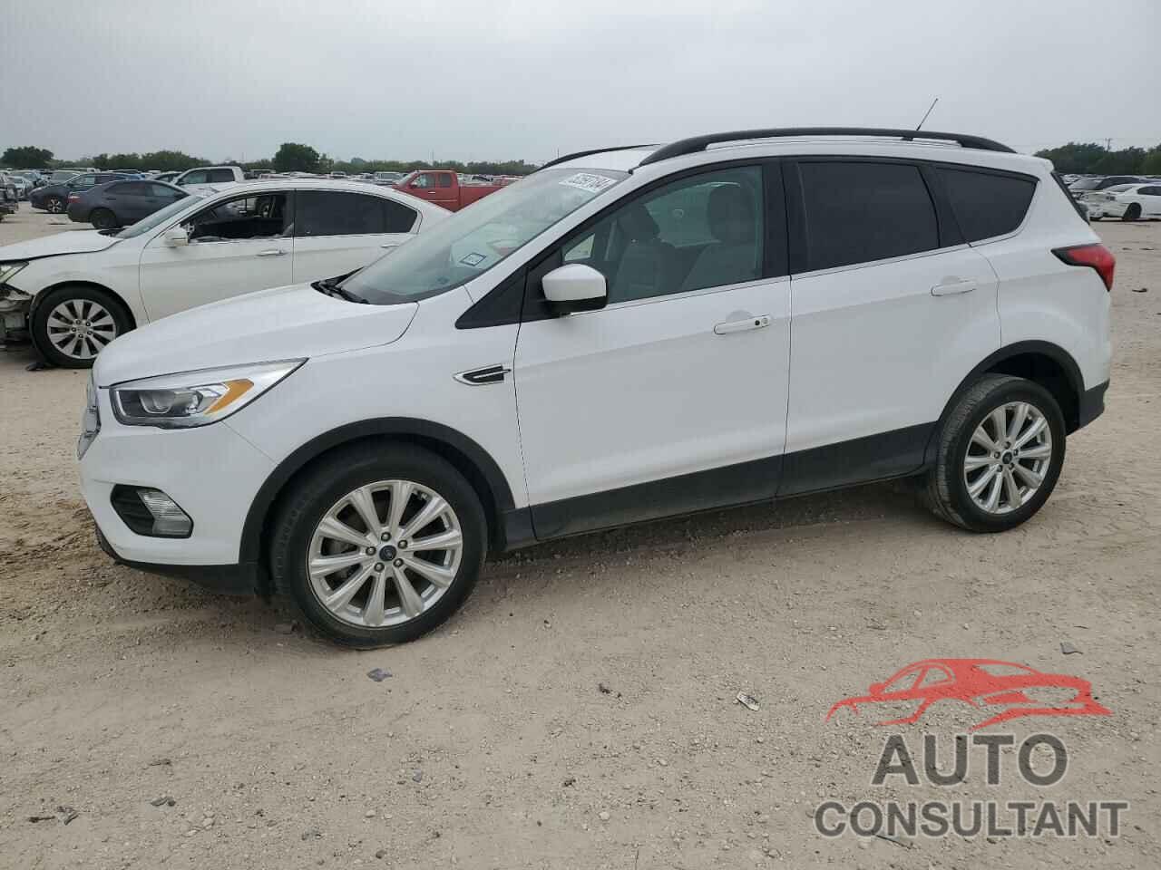 FORD ESCAPE 2019 - 1FMCU0HD1KUA80845