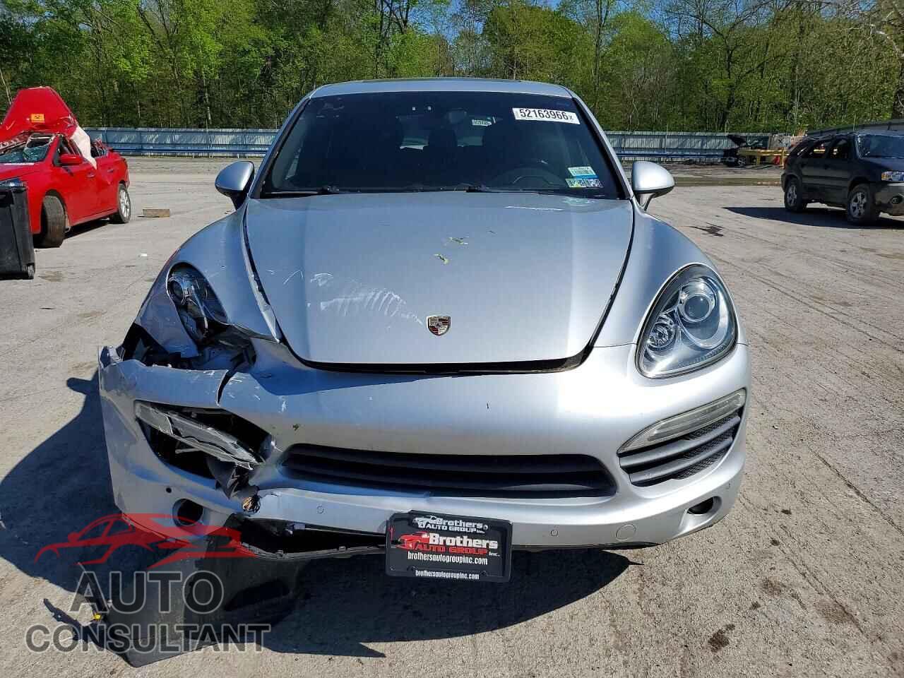 PORSCHE CAYENNE 2011 - WP1AB2A25BLA45834