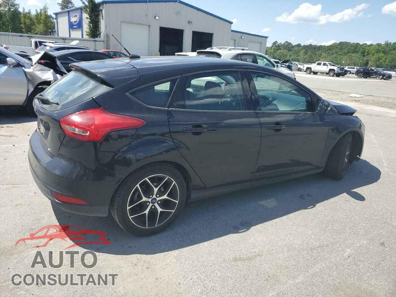 FORD FOCUS 2017 - 1FADP3M20HL294137