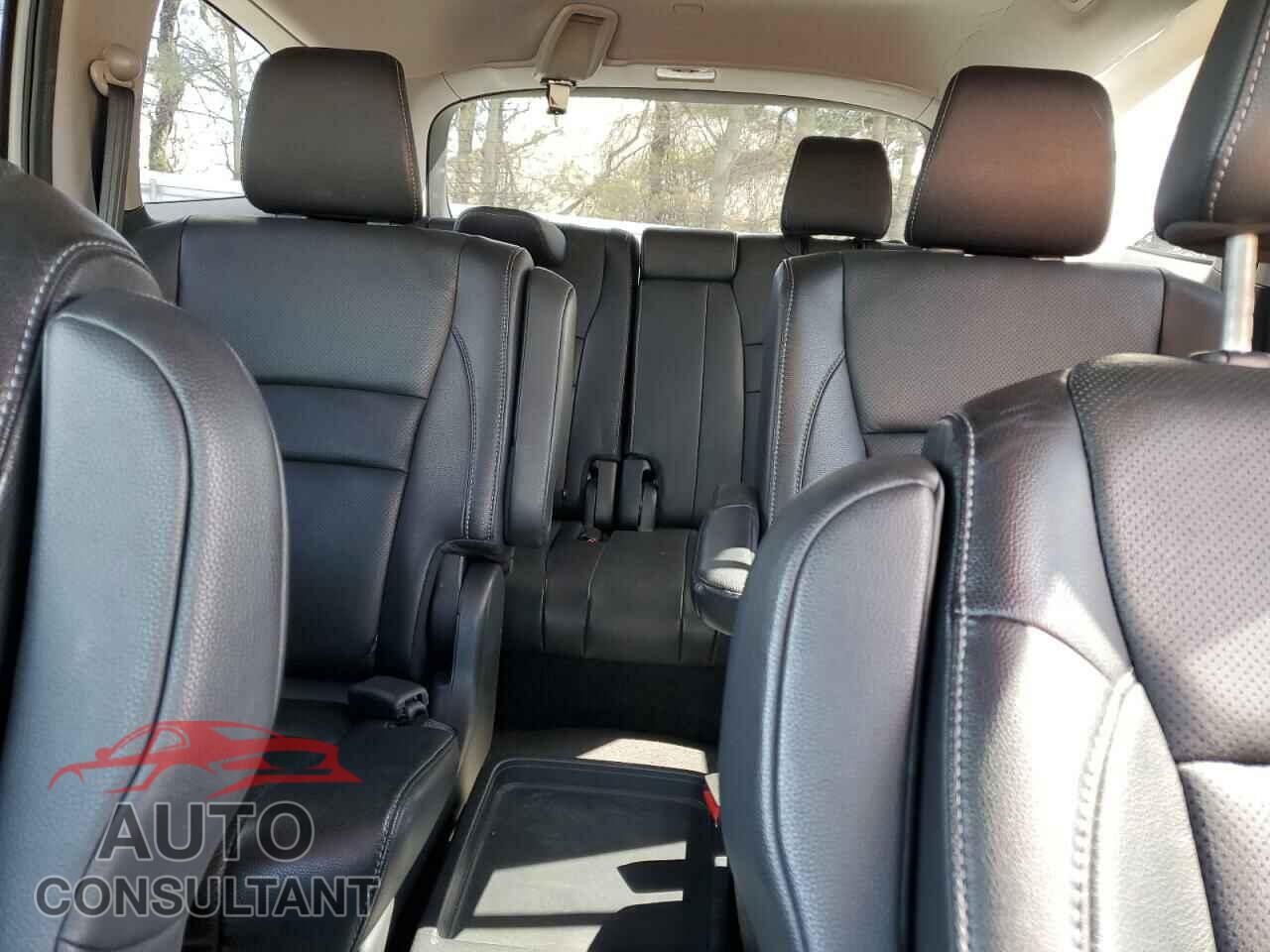 HONDA PILOT 2020 - 5FNYF6H09LB006457