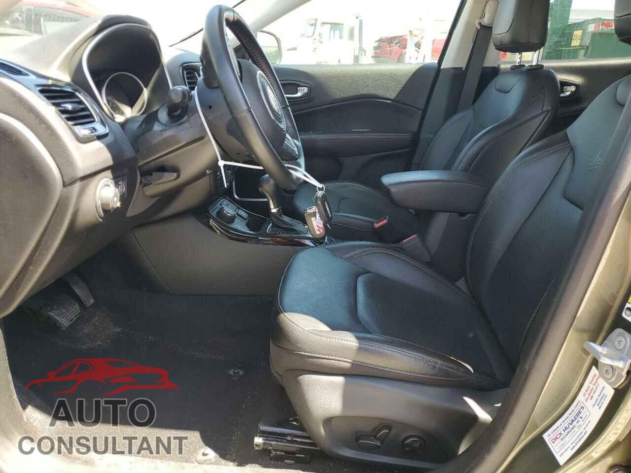 JEEP COMPASS 2020 - 3C4NJDCB2LT221954