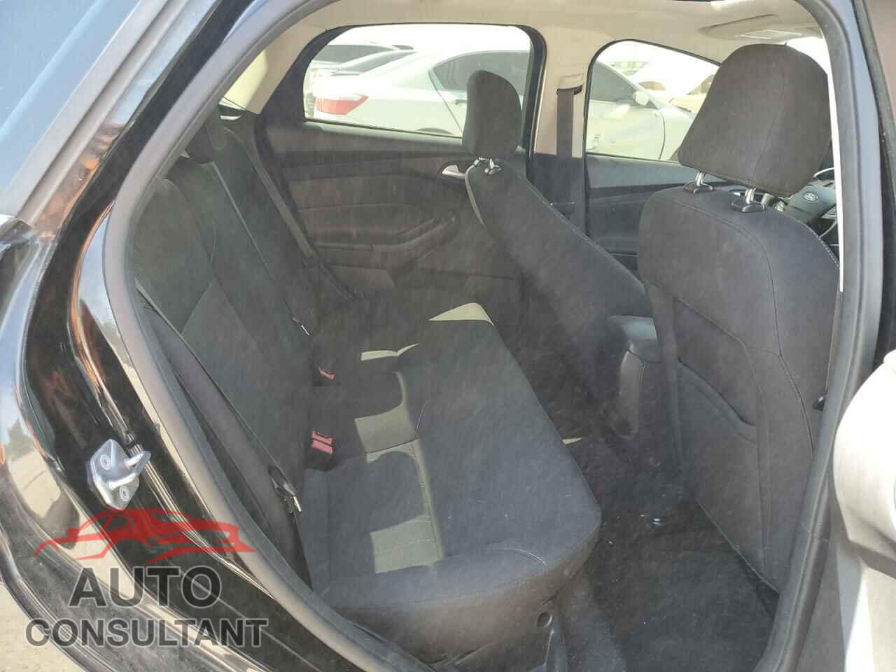 FORD FOCUS 2016 - 1FADP3F25GL242904