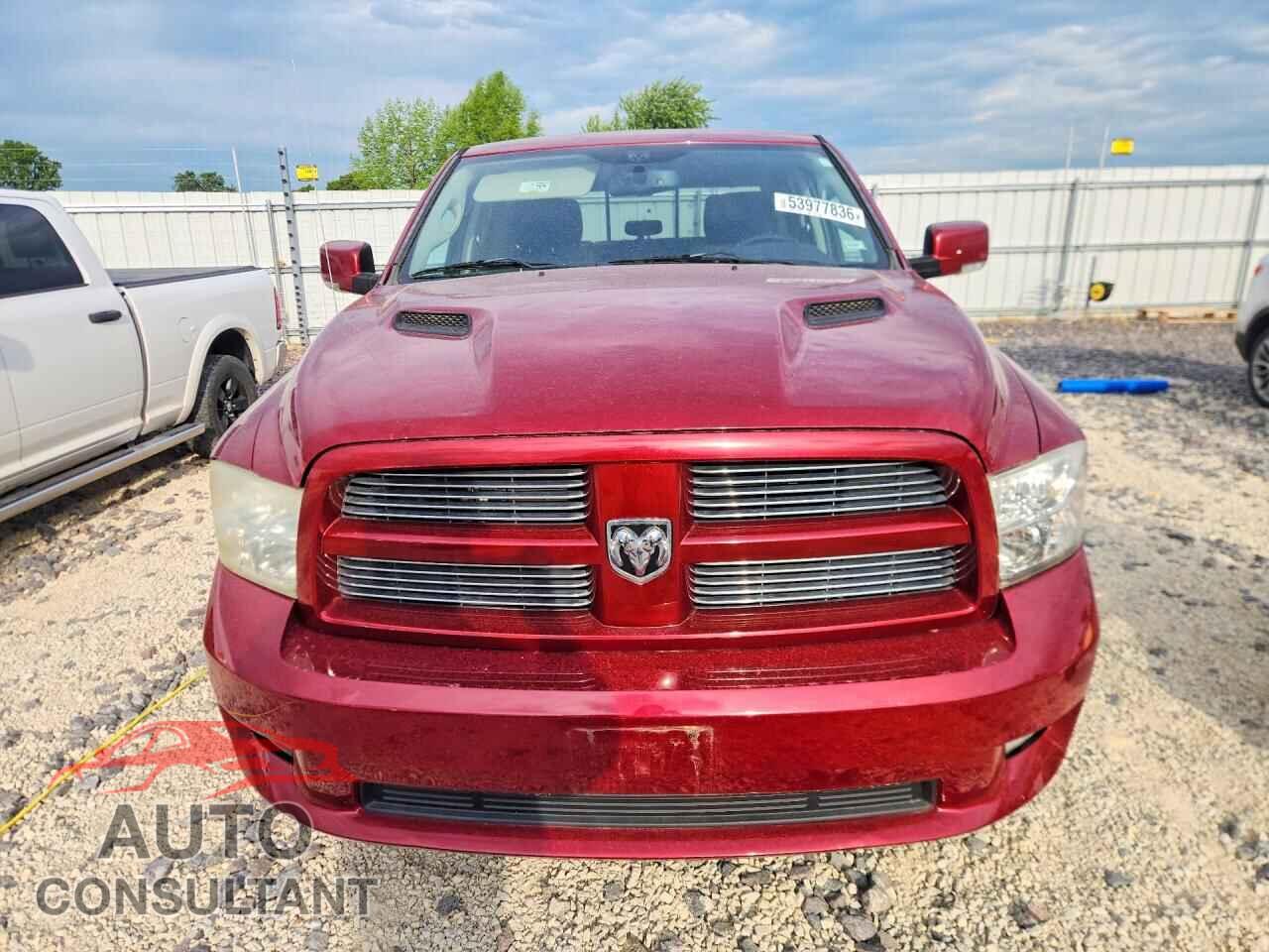 DODGE RAM 1500 2012 - 1C6RD7MT5CS209520