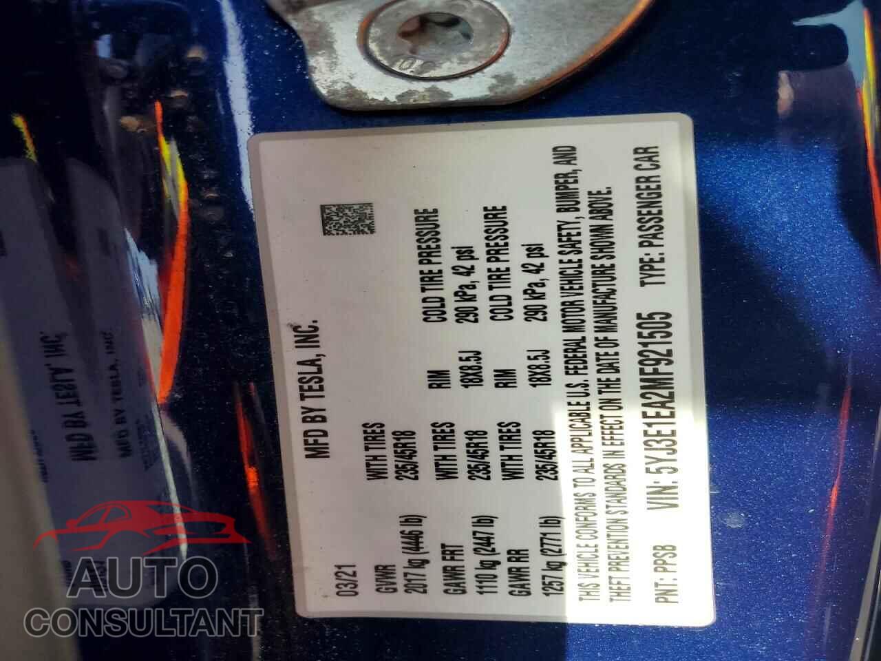 TESLA MODEL 3 2021 - 5YJ3E1EA2MF921505