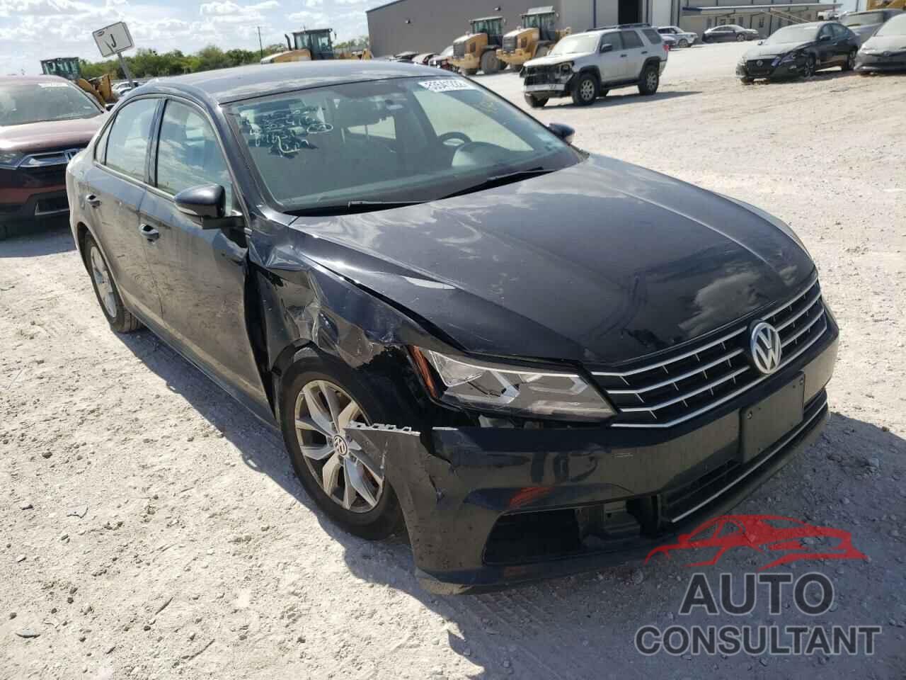 VOLKSWAGEN PASSAT 2018 - 1VWAA7A32JC046316