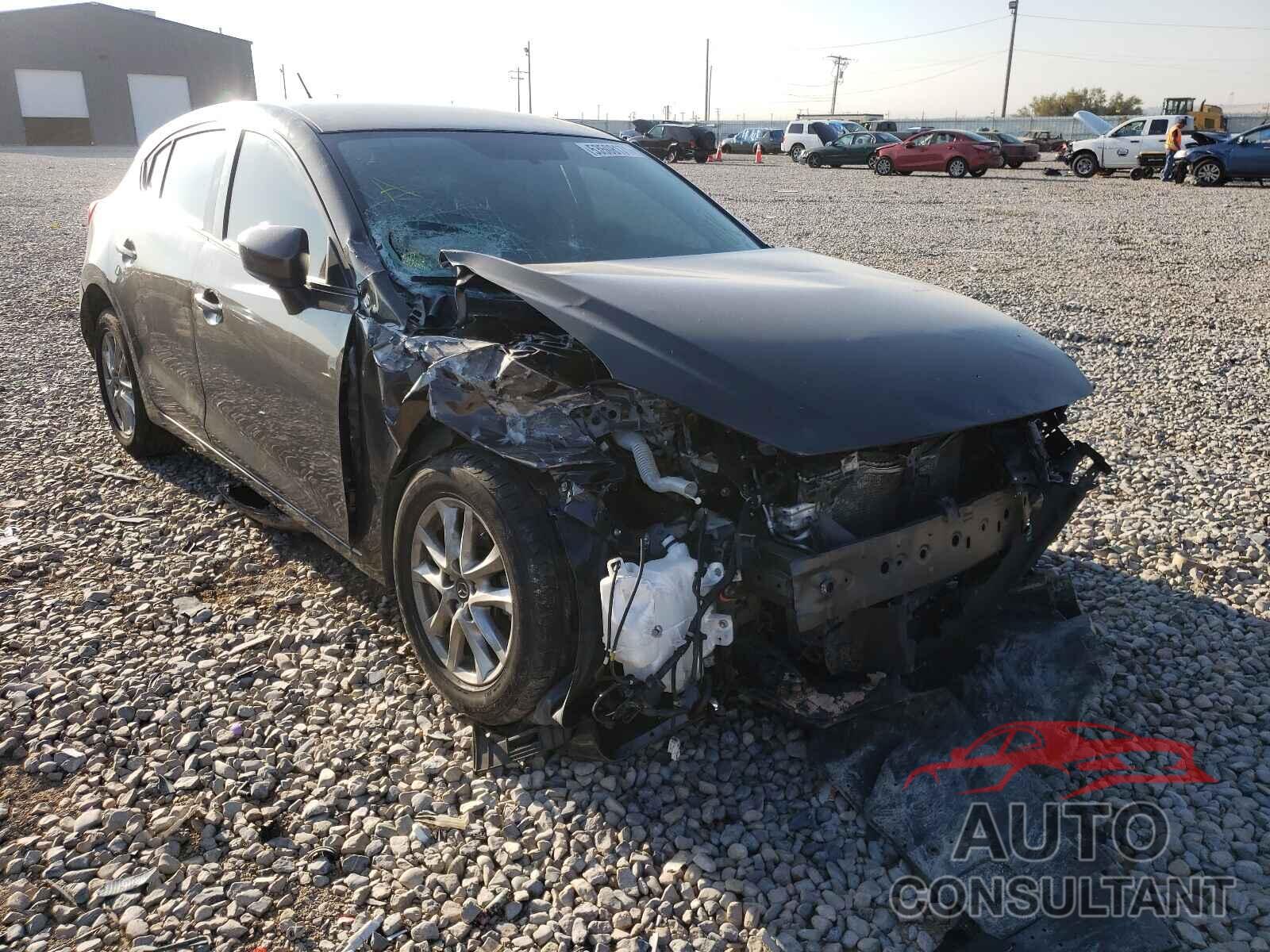 MAZDA 3 2017 - JM1BN1K77H1126713