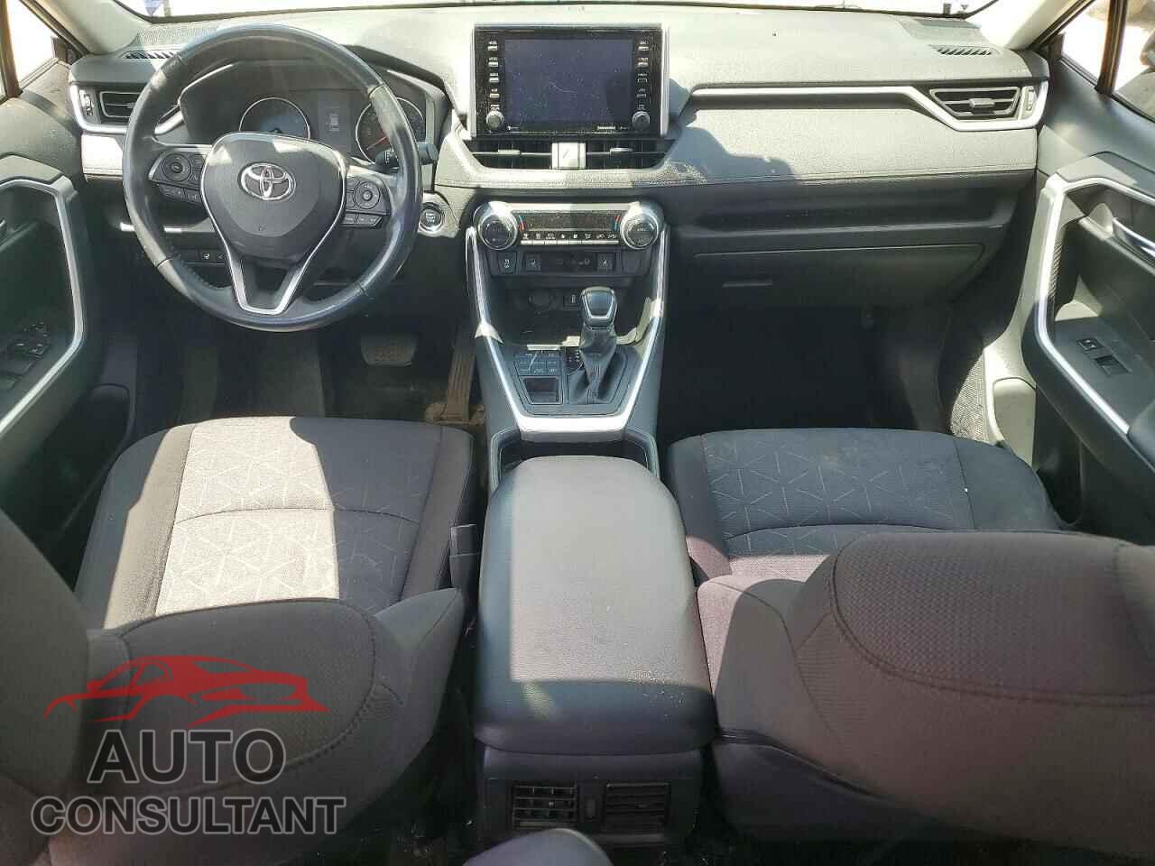 TOYOTA RAV4 2019 - JTMP1RFV3KD043939