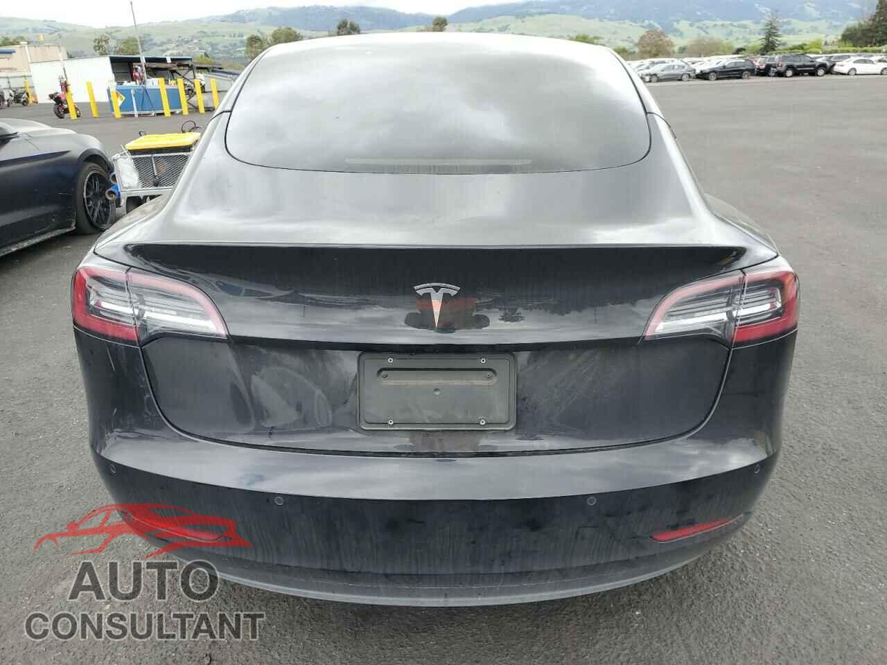 TESLA MODEL 3 2021 - 5YJ3E1EA7MF071063