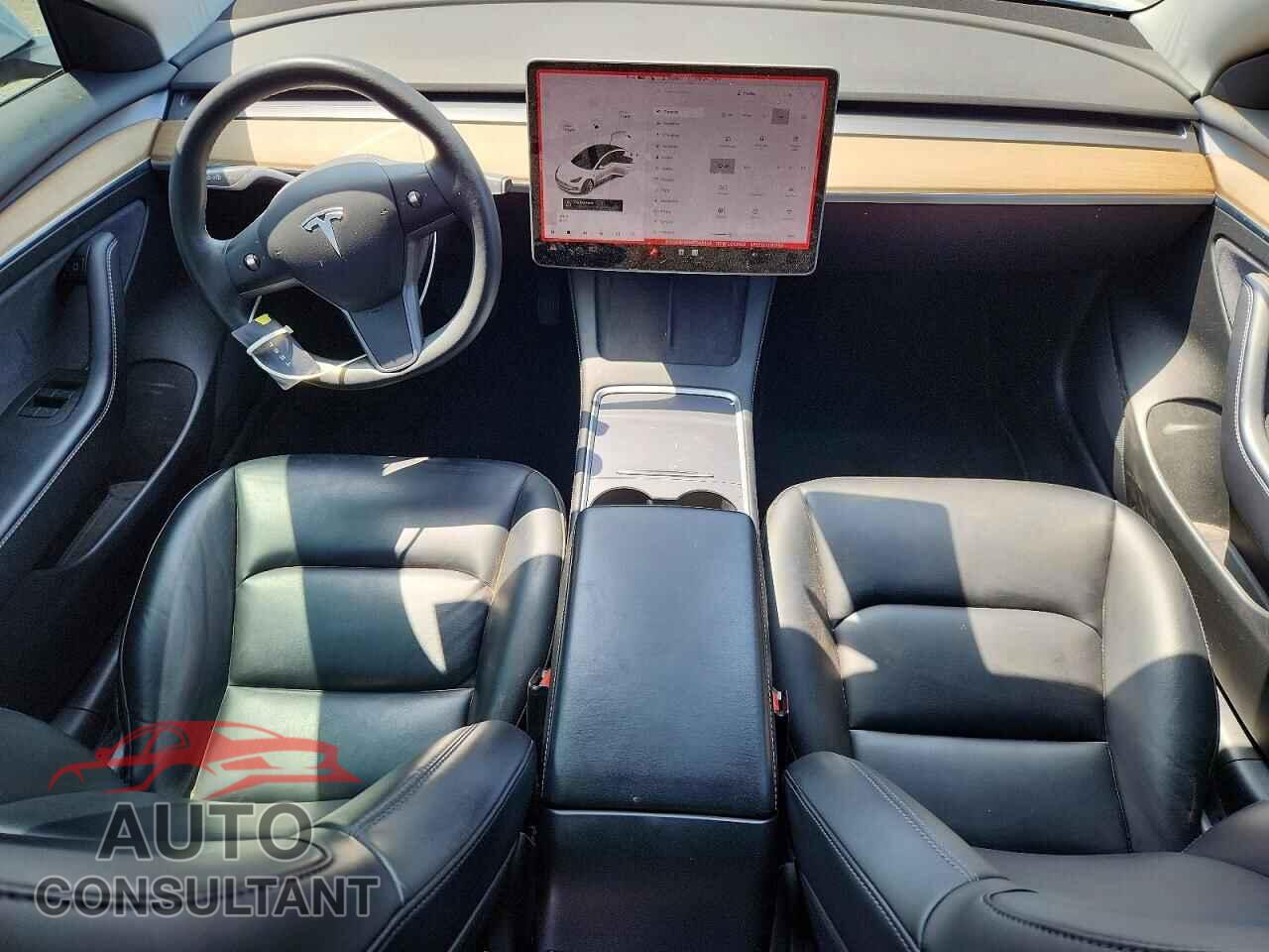 TESLA MODEL 3 2021 - 5YJ3E1EB6MF045143