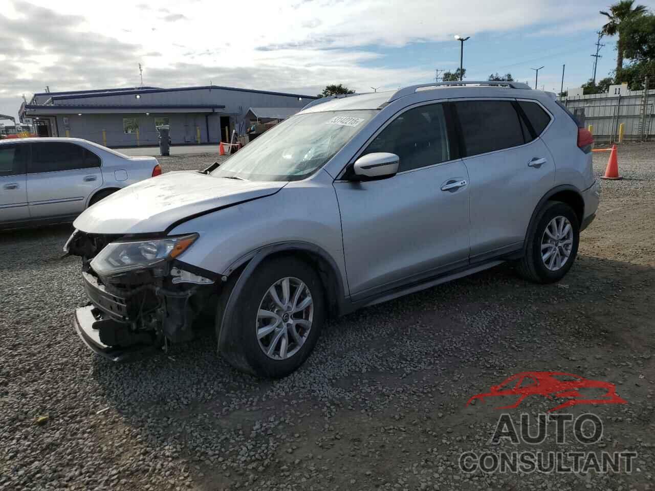 NISSAN ROGUE 2017 - KNMAT2MT6HP519312