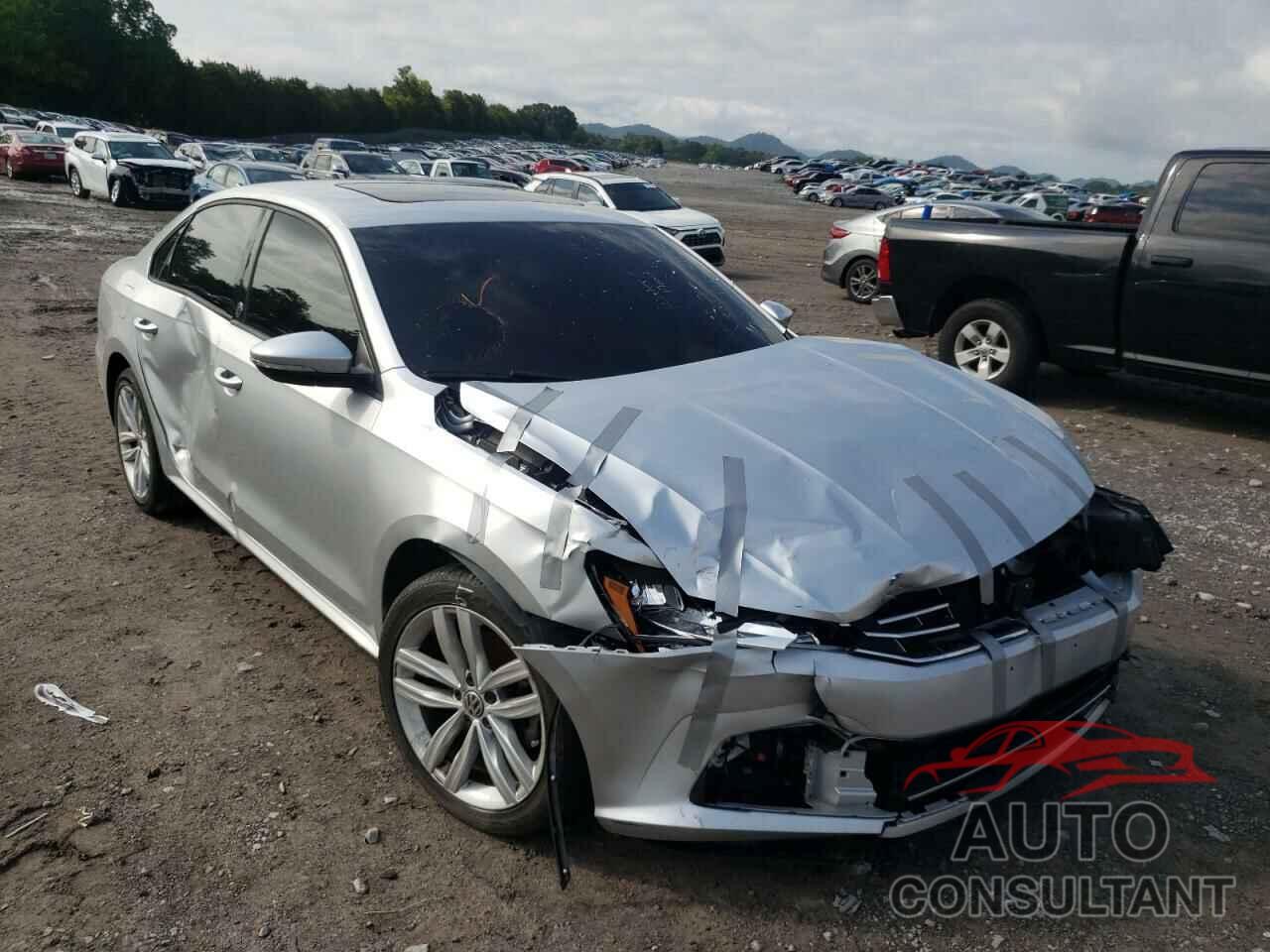 VOLKSWAGEN PASSAT 2019 - 1VWLA7A32KC008725
