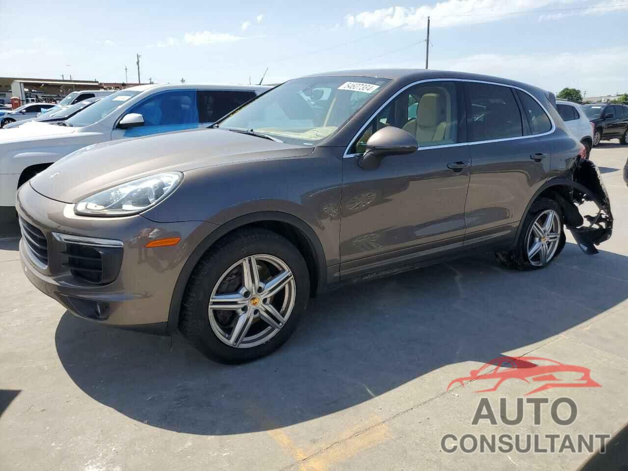 PORSCHE CAYENNE 2016 - WP1AA2A28GKA14397