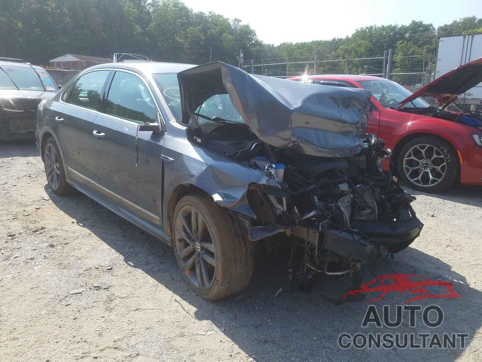 VOLKSWAGEN PASSAT 2017 - 1VWDT7A39HC055743