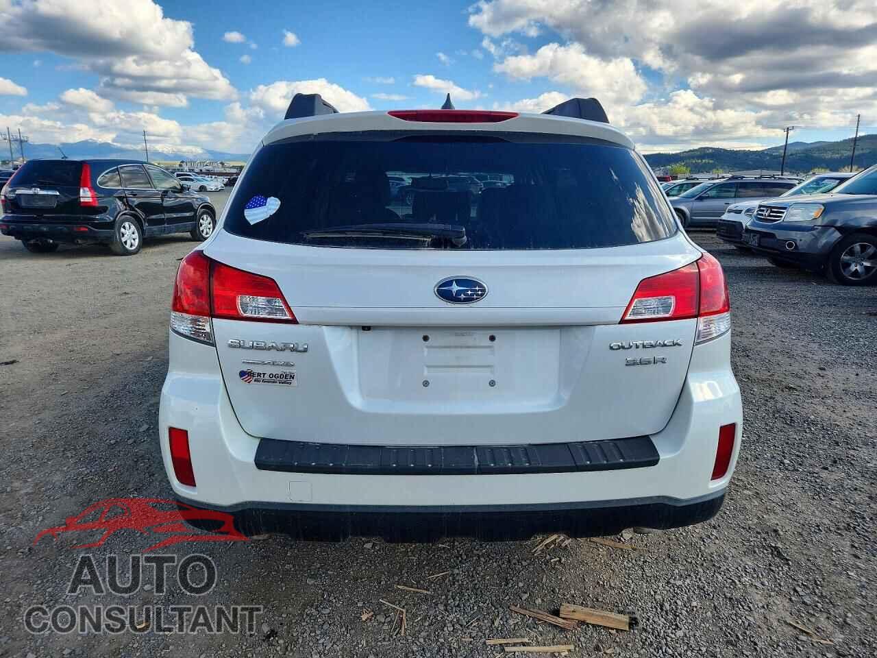 SUBARU OUTBACK 2011 - 4S4BRELC6B2409060