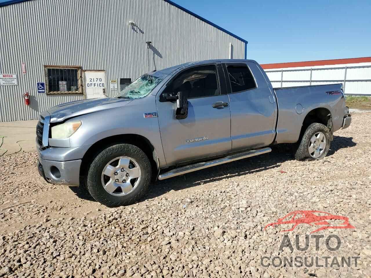 TOYOTA TUNDRA 2010 - 5TFUY5F11AX113102