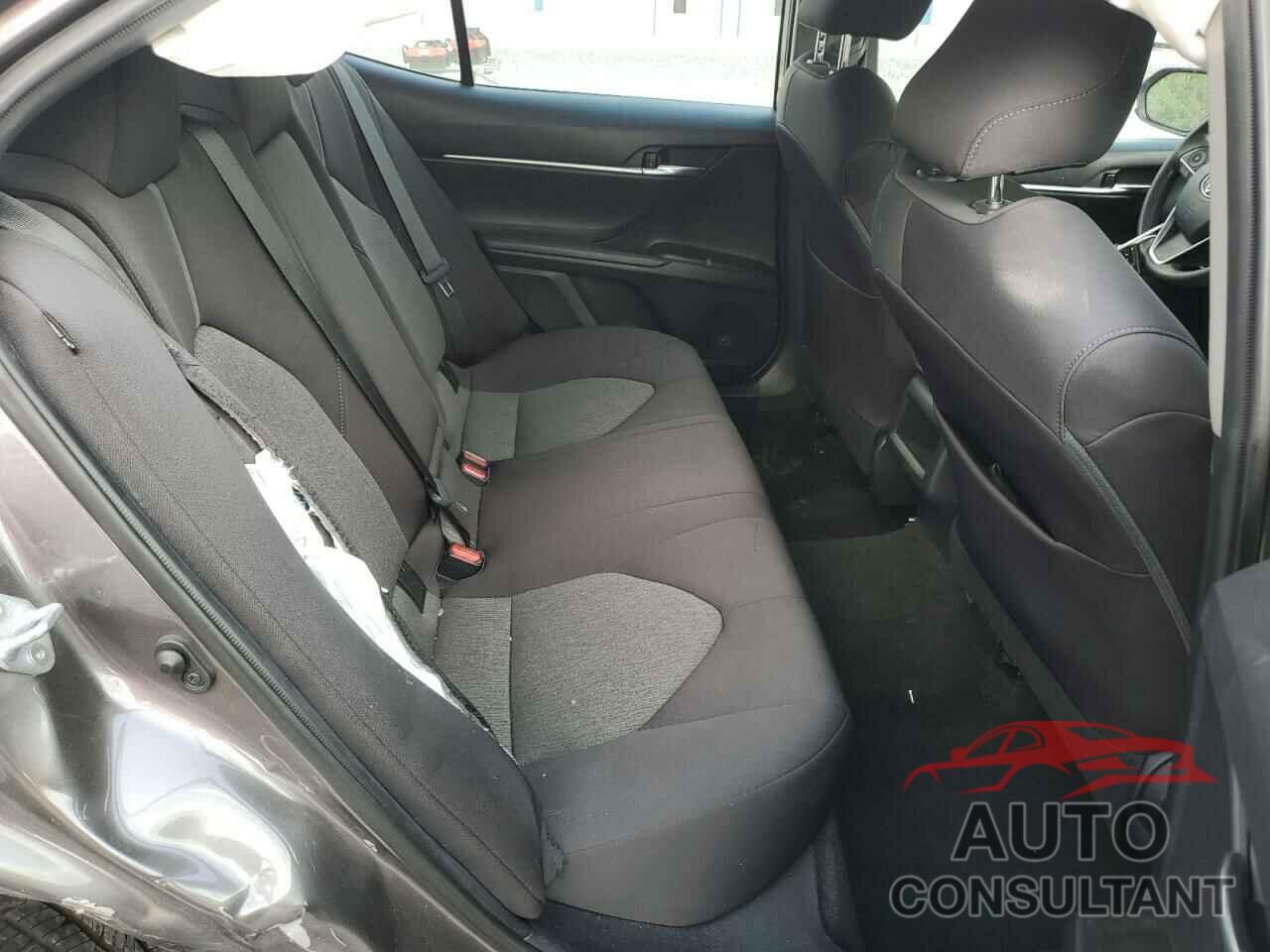 TOYOTA CAMRY 2021 - 4T1C11AK9MU437571