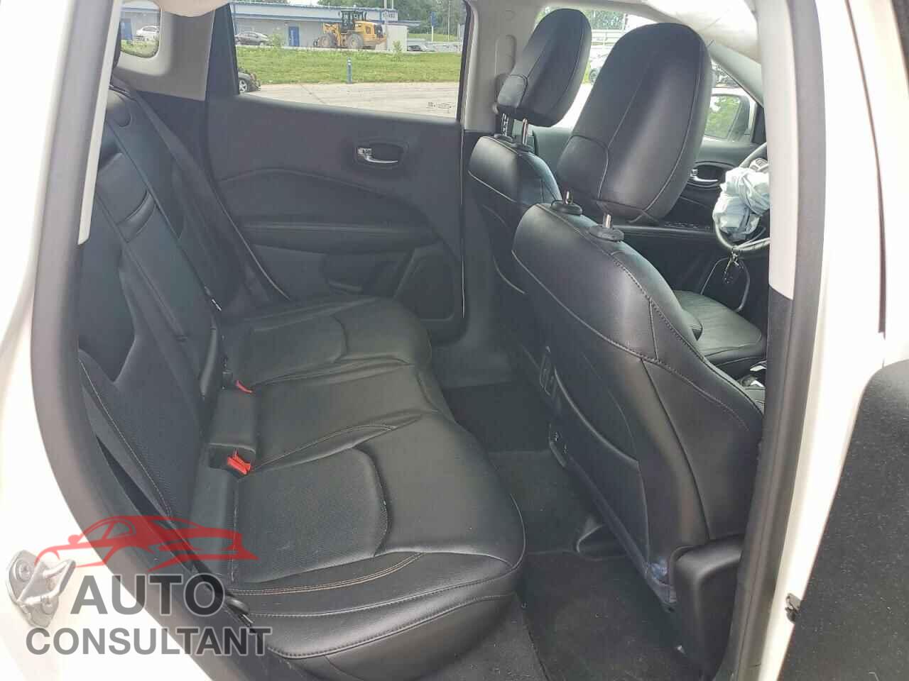 JEEP COMPASS 2017 - 3C4NJDCB6HT630661