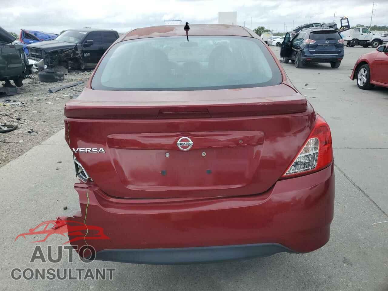 NISSAN VERSA 2017 - 3N1CN7AP1HL882431