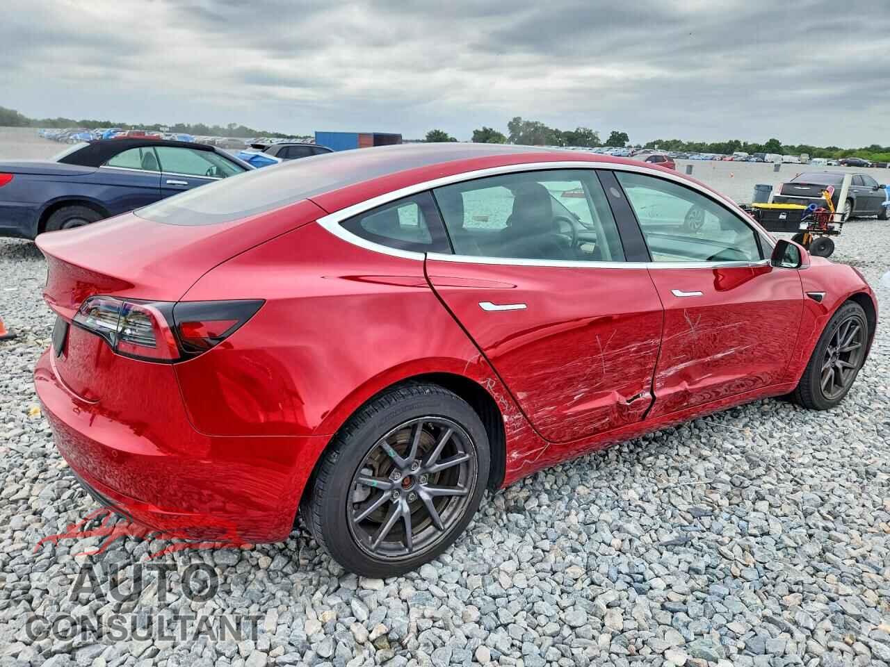 TESLA MODEL 3 2019 - 5YJ3E1EA9KF308357