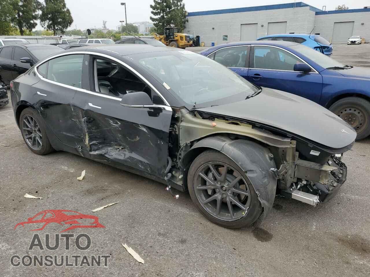 TESLA MODEL 3 2019 - 5YJ3E1EB2KF450638