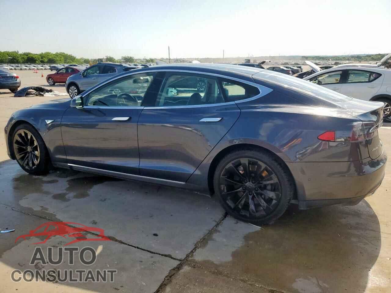TESLA MODEL S 2015 - 5YJSA1H24FF080141