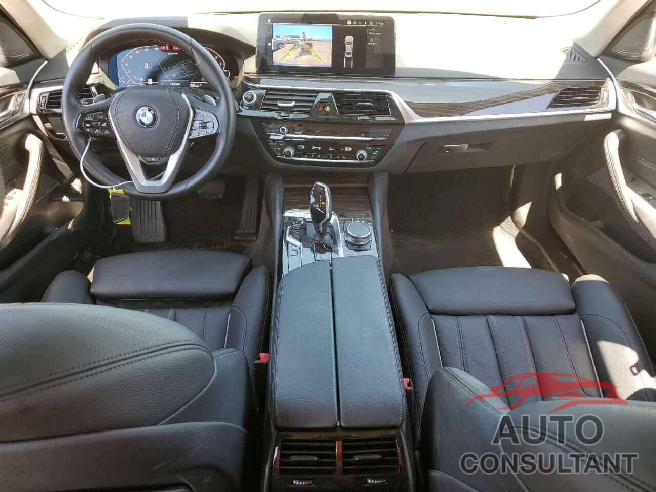 BMW 5 SERIES 2022 - WBA33AG08NCH70842