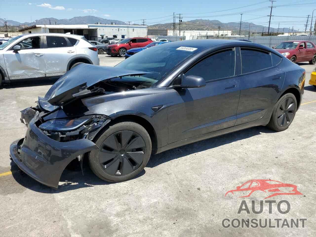 TESLA MODEL 3 2024 - 5YJ3E1EA5RF744407