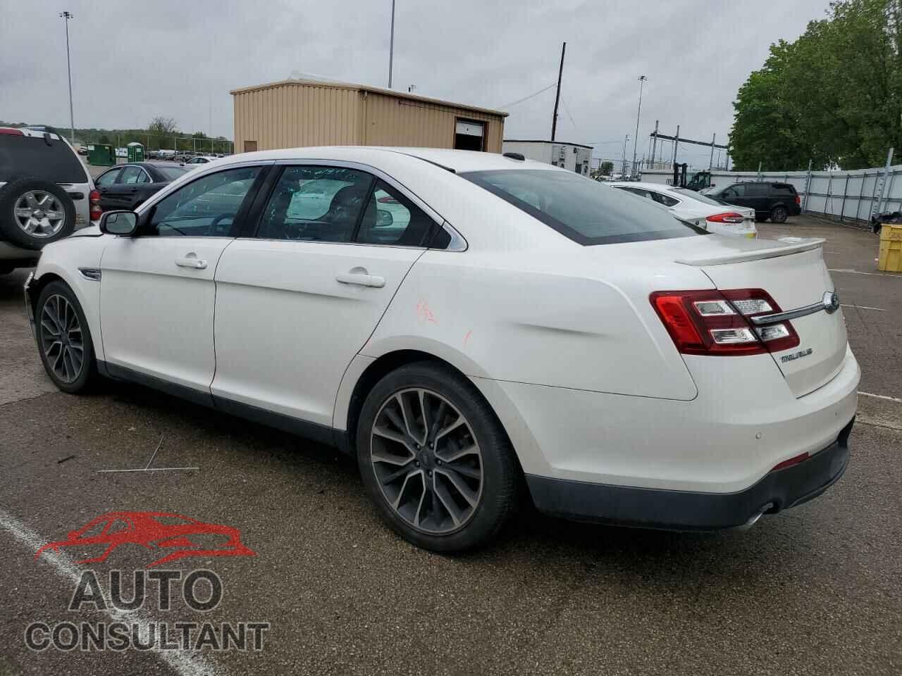 FORD TAURUS 2017 - 1FAHP2E85HG106297