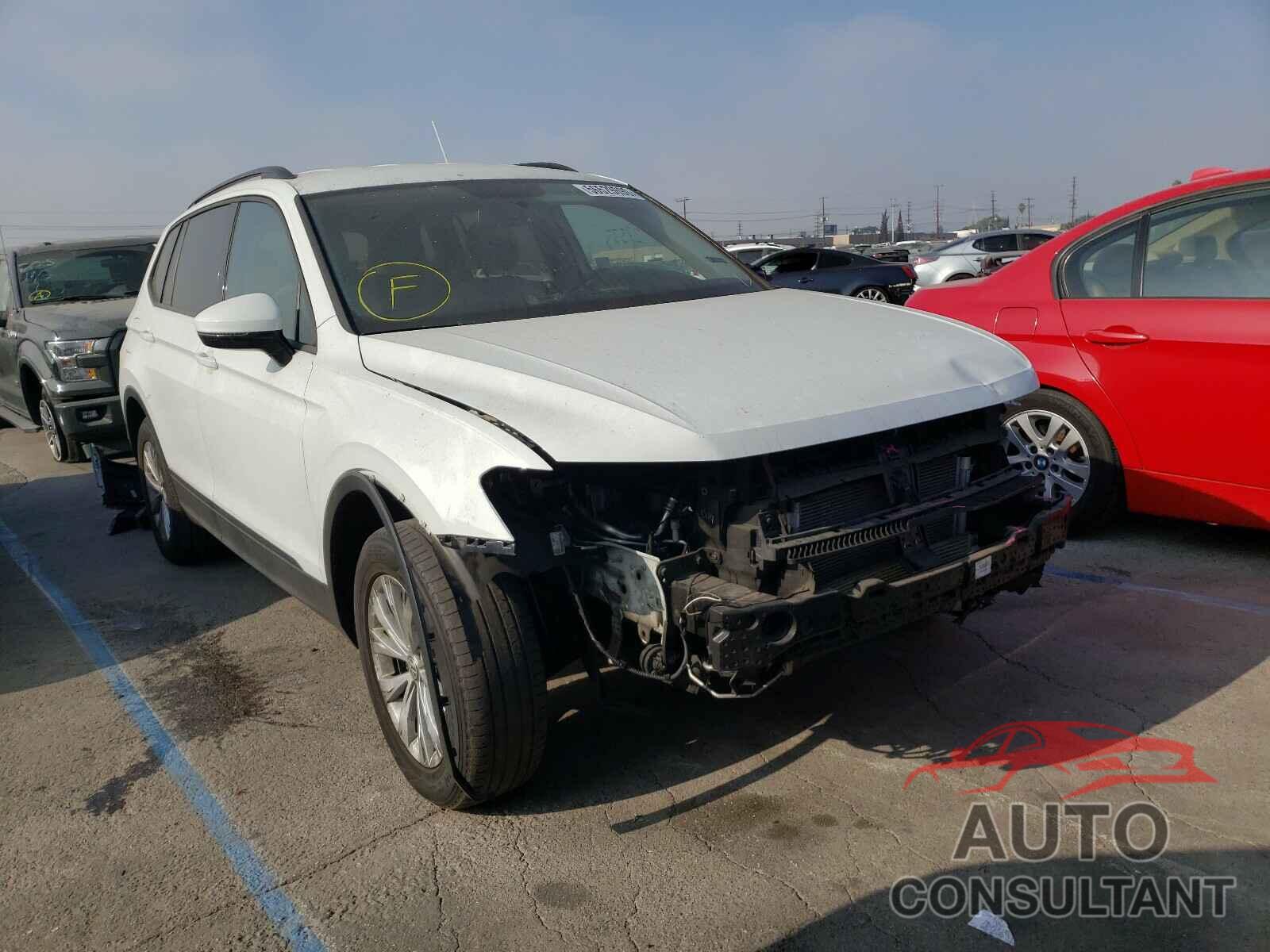 VOLKSWAGEN TIGUAN 2018 - 3VV1B7AX3JM032766