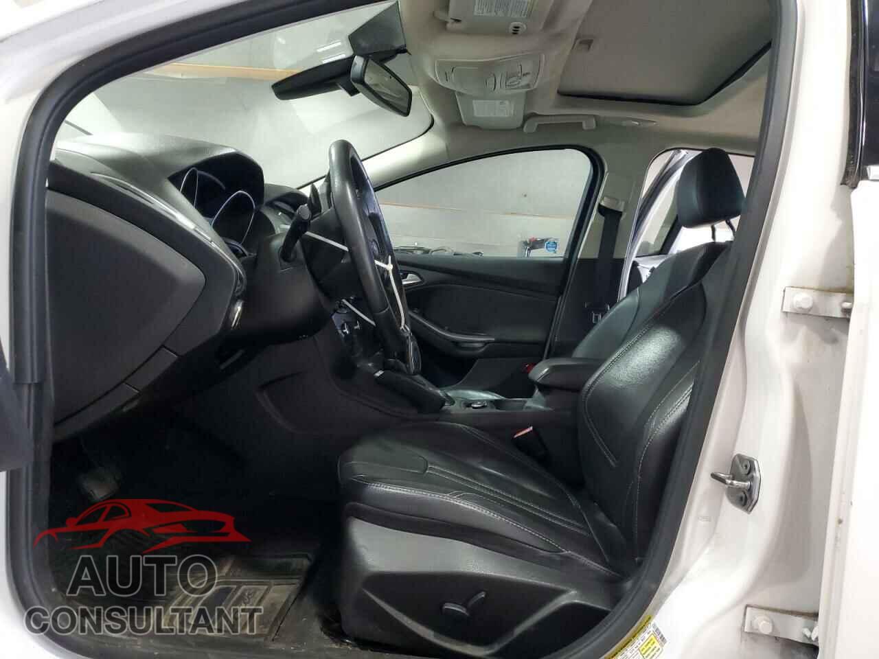 FORD FOCUS 2012 - 1FAHP3N27CL318930