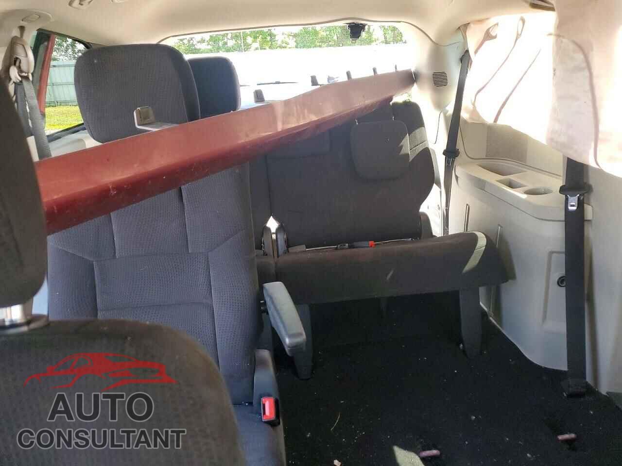 DODGE CARAVAN 2011 - 2D4RN3DG6BR743310