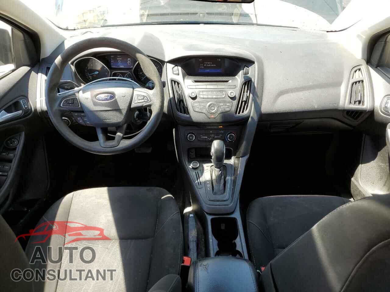 FORD FOCUS 2017 - 1FADP3F25HL221066