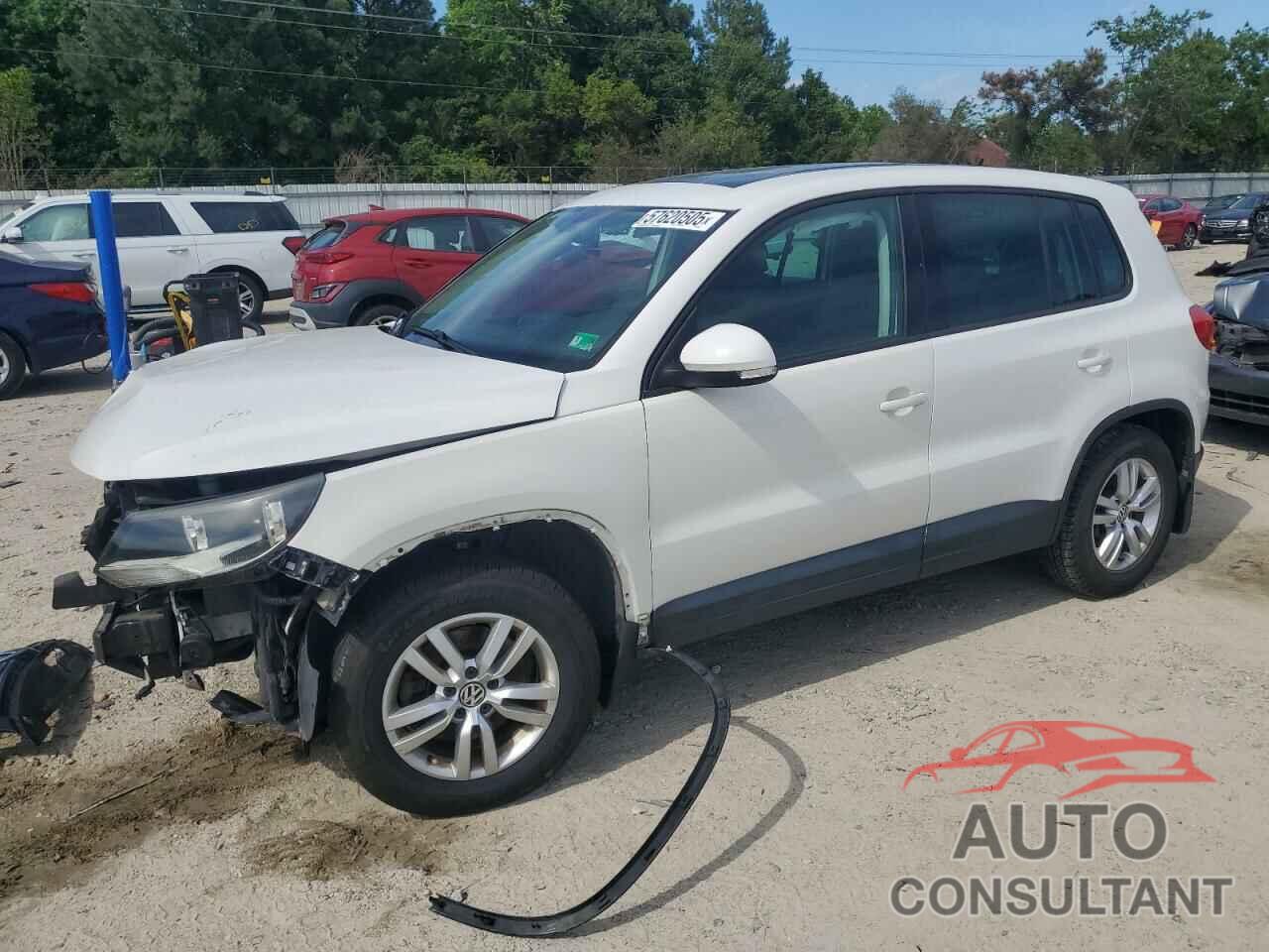 VOLKSWAGEN TIGUAN 2012 - WVGAV7AX6CW610234