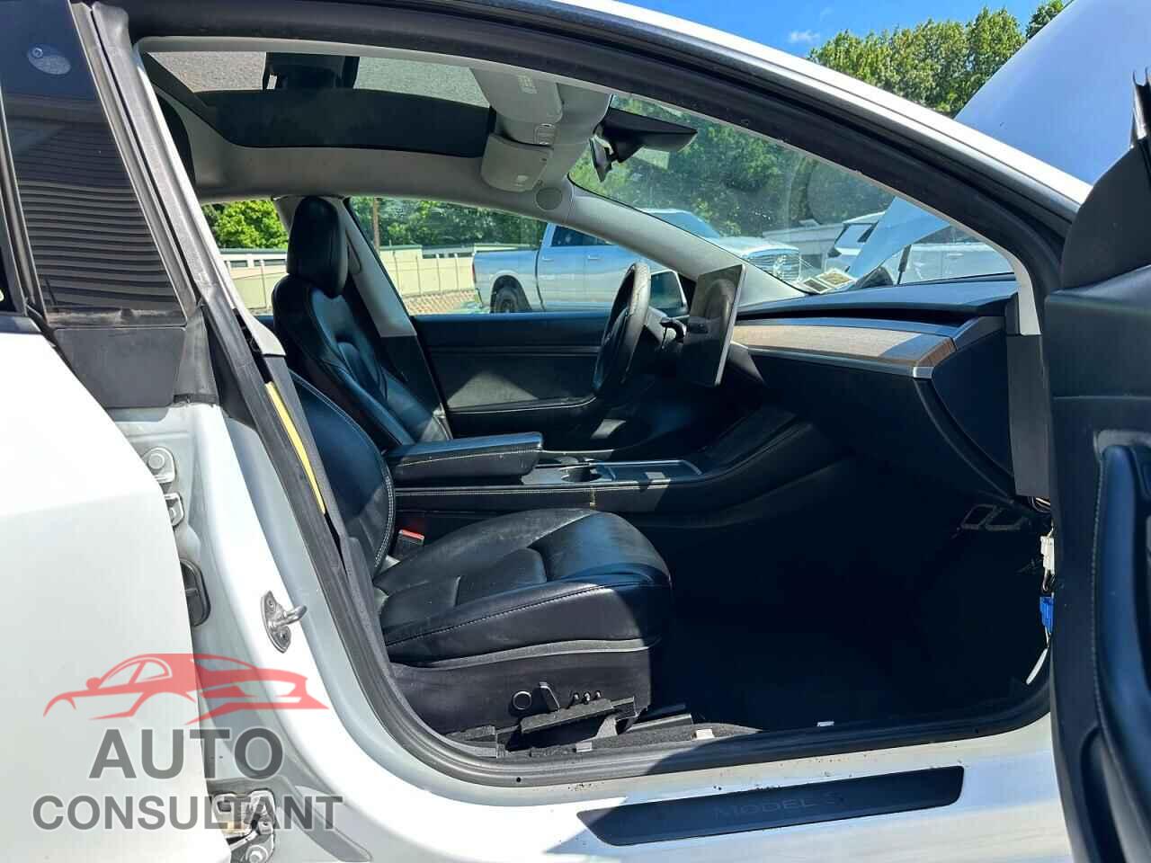 TESLA MODEL 3 2021 - 5YJ3E1EA9MF857852