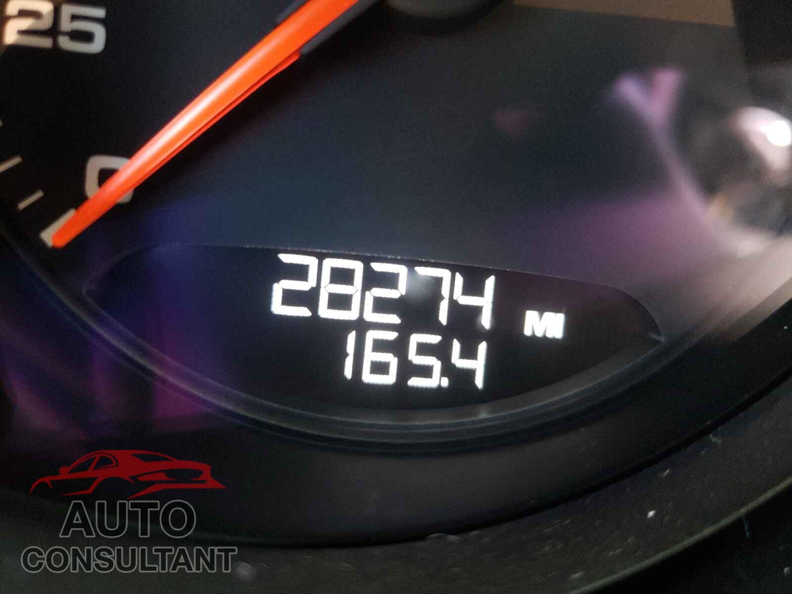 PORSCHE MACAN 2018 - WP1AA2A54JLB23273