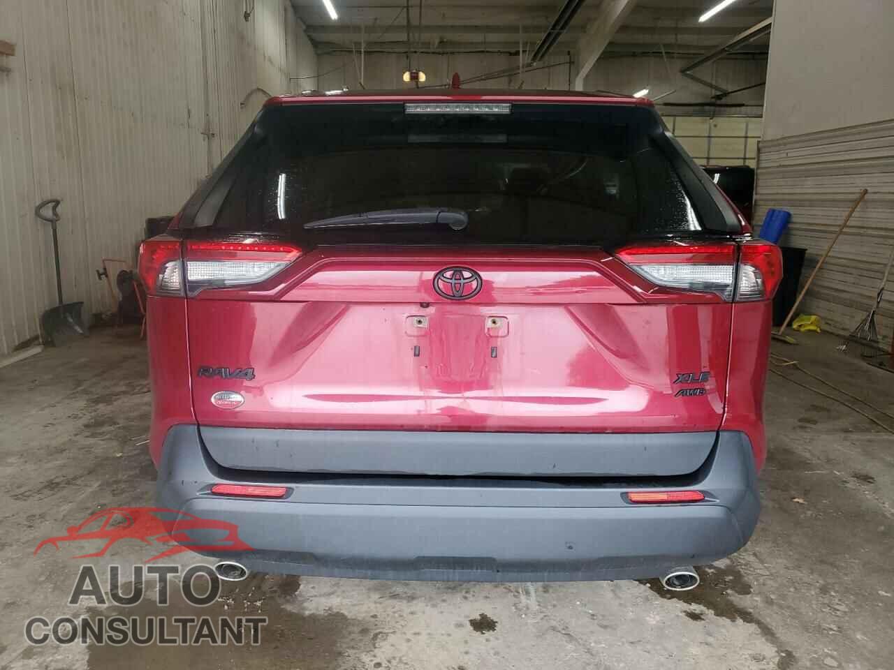 TOYOTA RAV4 2020 - JTMP1RFV6LD524687
