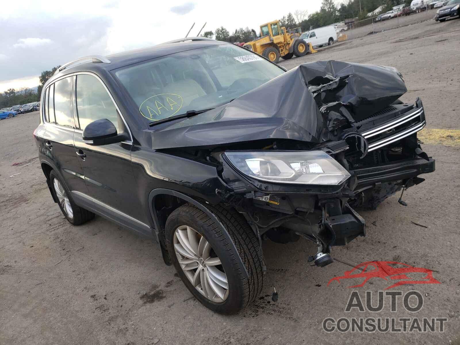 VOLKSWAGEN TIGUAN 2016 - WVGBV7AX8GW557935