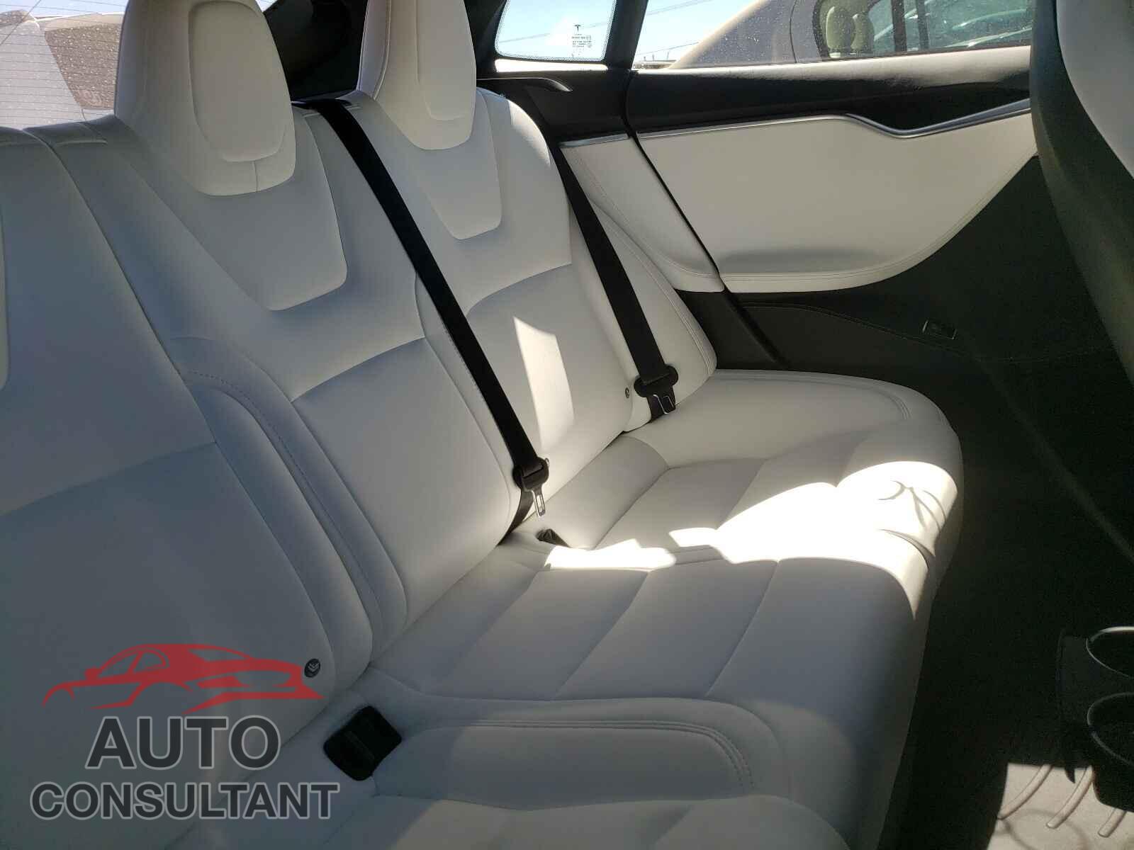 TESLA MODEL S 2017 - 5YJSA1E29HF229876