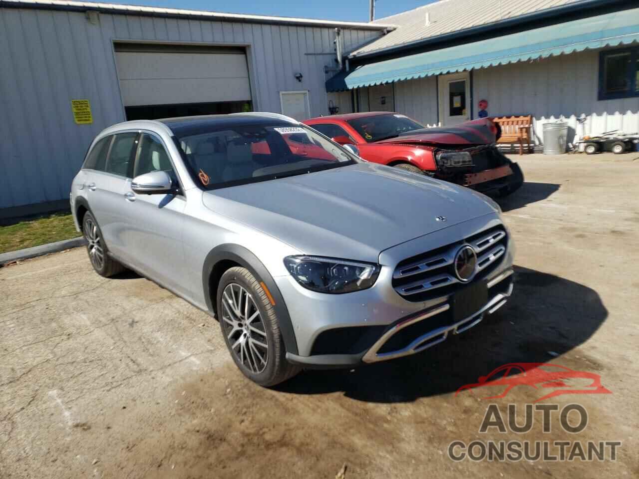 MERCEDES-BENZ E-CLASS 2022 - W1KZH6AB0NB035979
