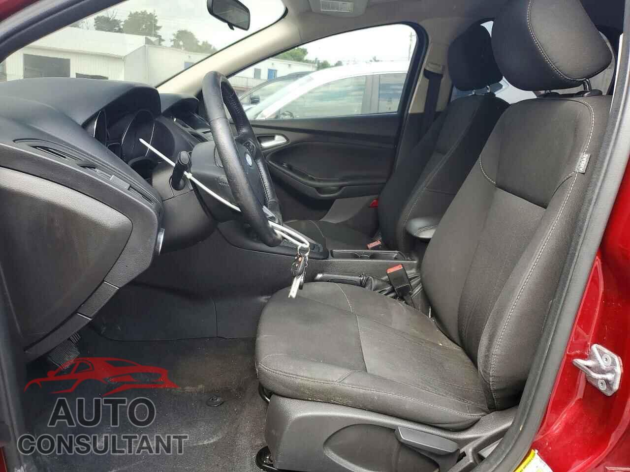 FORD FOCUS 2017 - 1FADP3F23HL209563