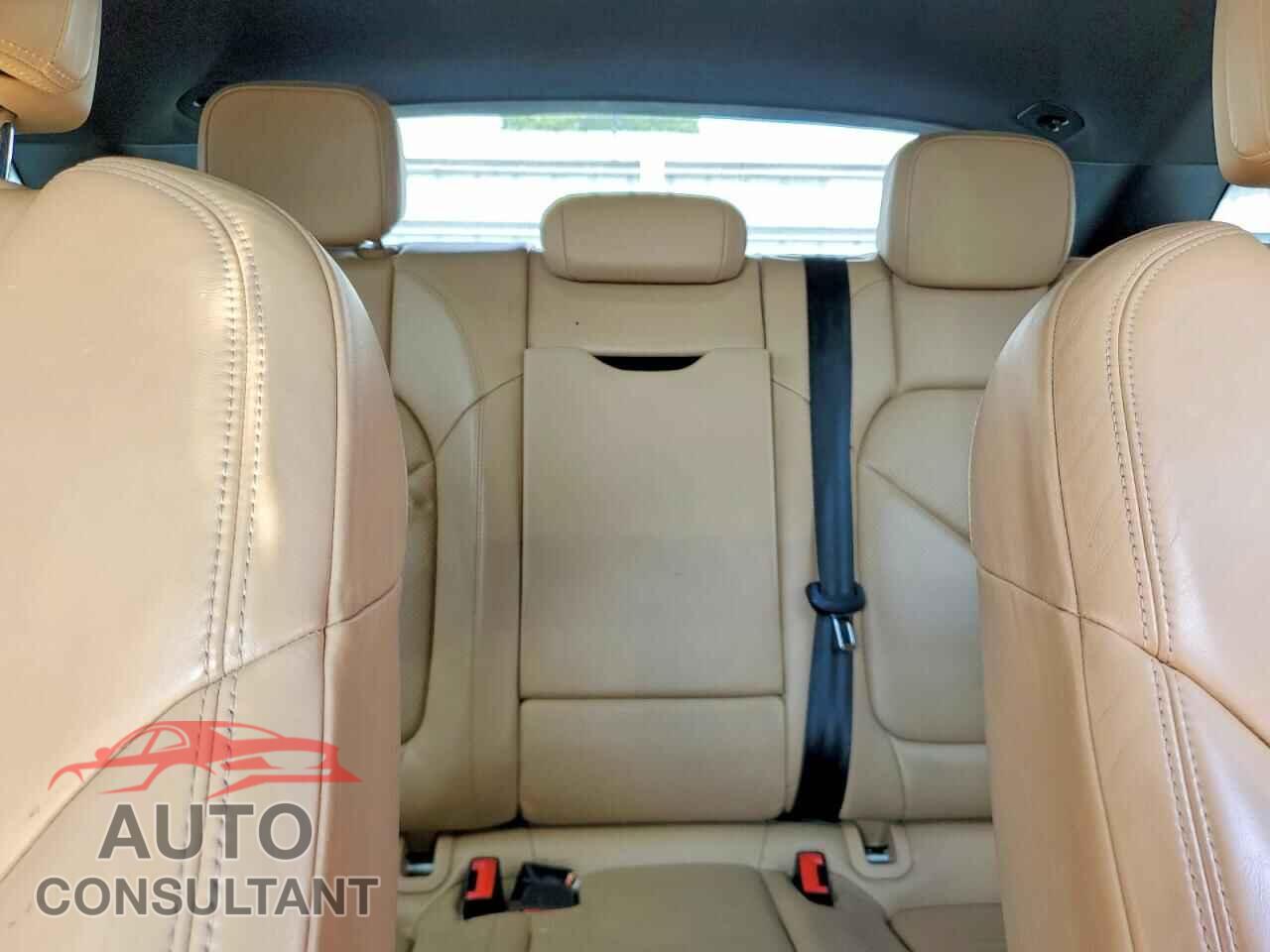 PORSCHE MACAN 2017 - WP1AA2A59HLB02218