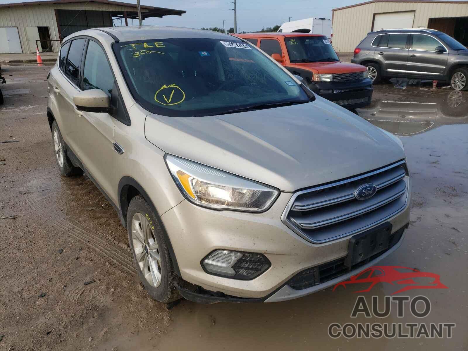 FORD ESCAPE 2017 - 1FMCU0GD3HUA25095