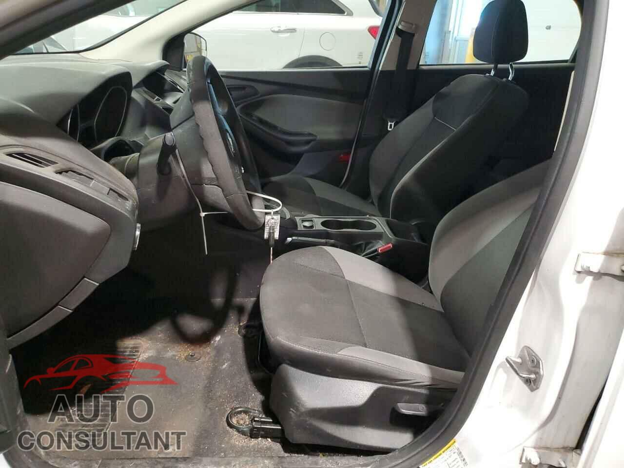 FORD FOCUS 2014 - 1FADP3E20EL274982