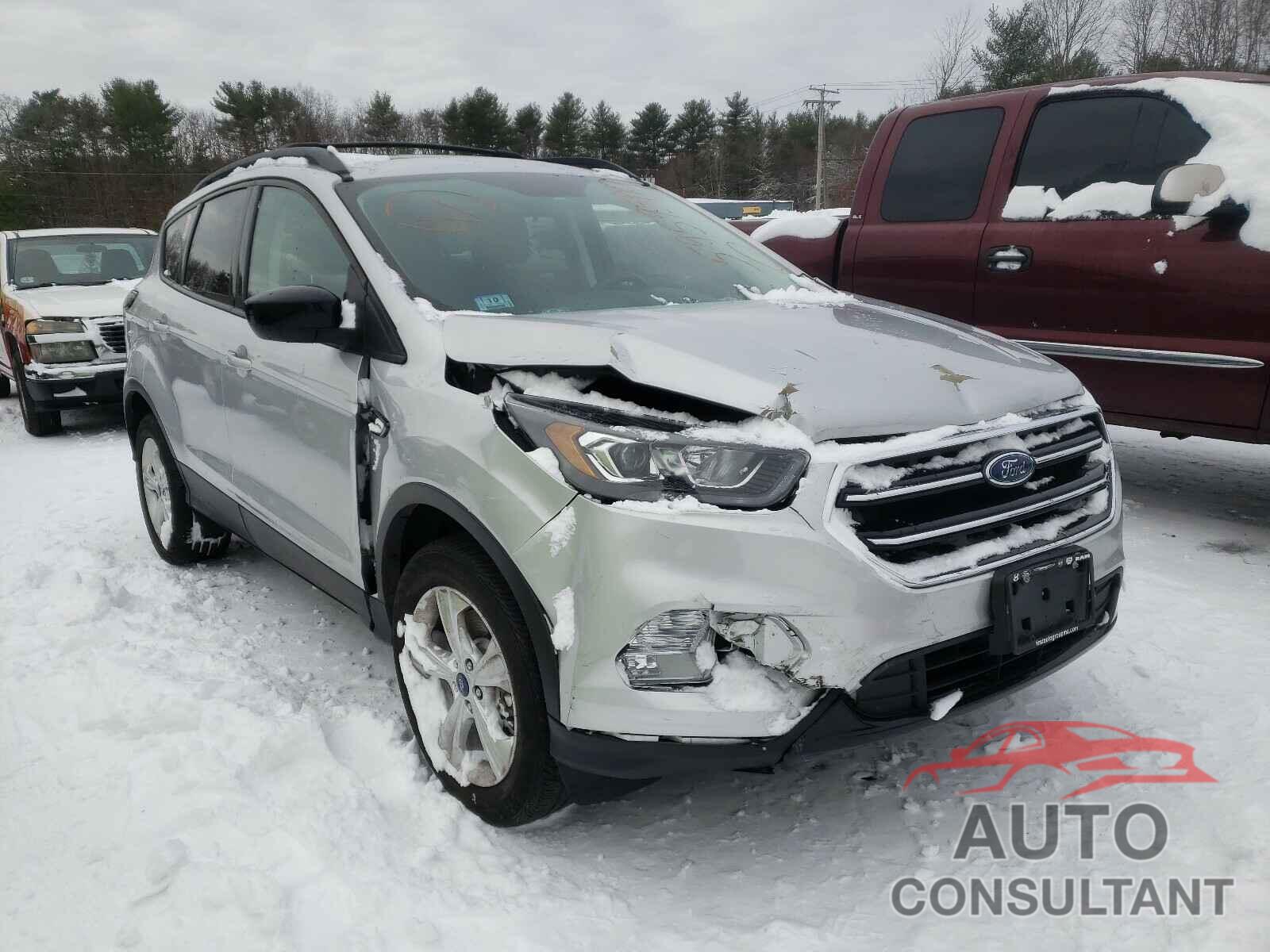 FORD ESCAPE 2017 - 1FMCU9G92HUD47324