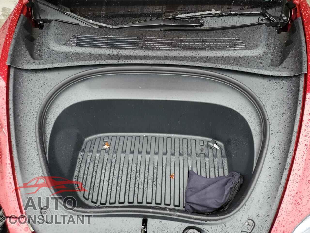 TESLA MODEL 3 2025 - 5YJ3E1EA9SF989569