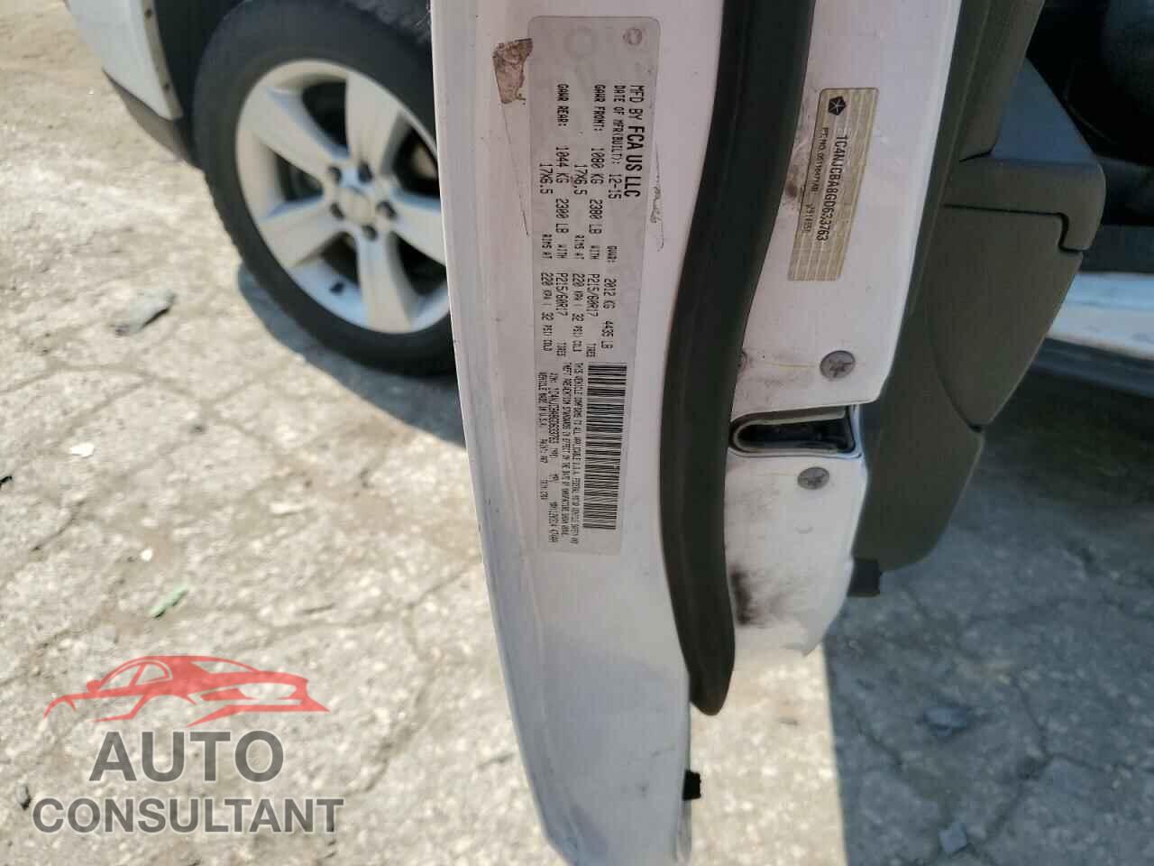 JEEP COMPASS 2016 - 1C4NJCBA8GD633763