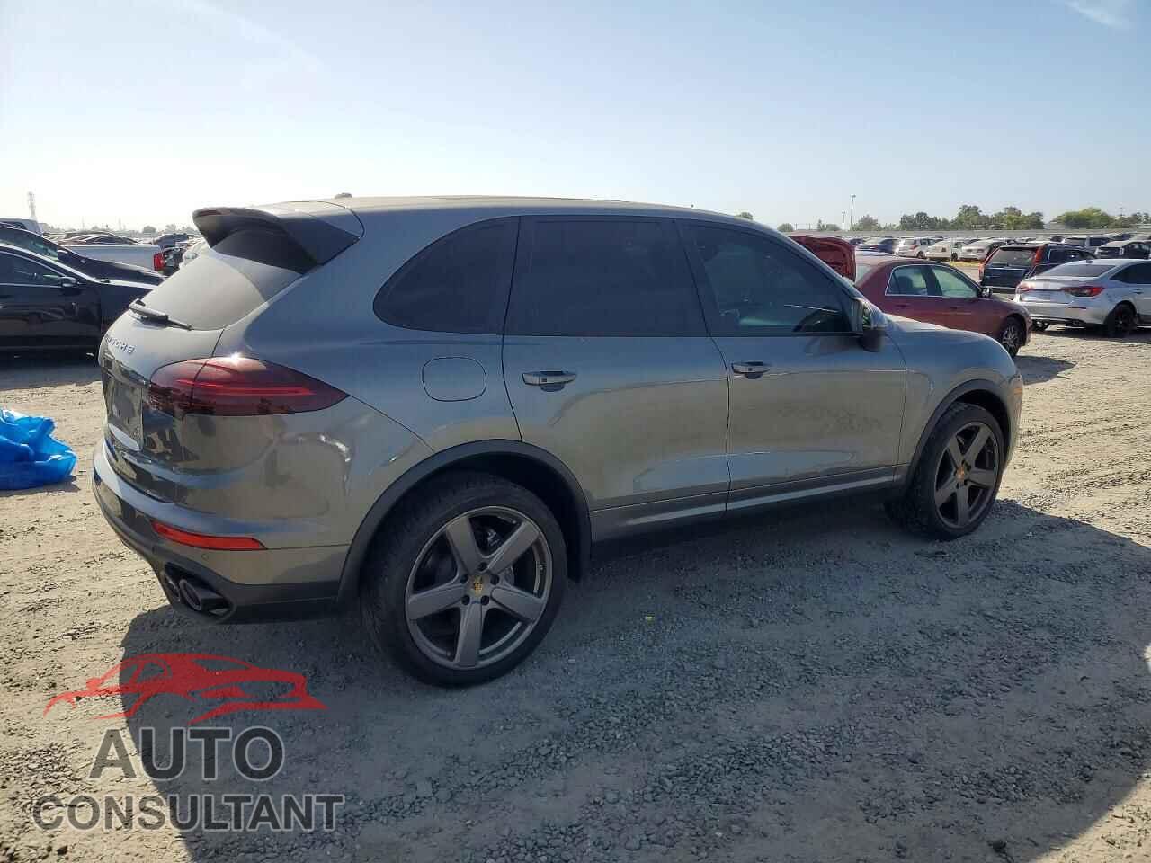 PORSCHE CAYENNE 2016 - WP1AA2A26GLA10696