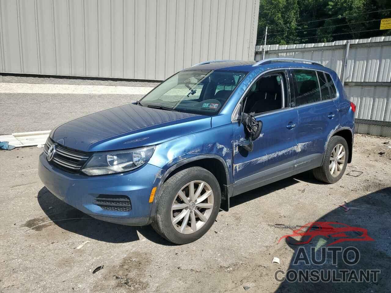 VOLKSWAGEN TIGUAN 2017 - WVGSV7AX5HW510654